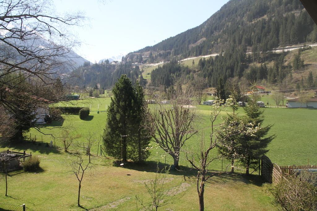 Villa Schnuck - Das Rote Ferienhaus Bad Gastein Esterno foto
